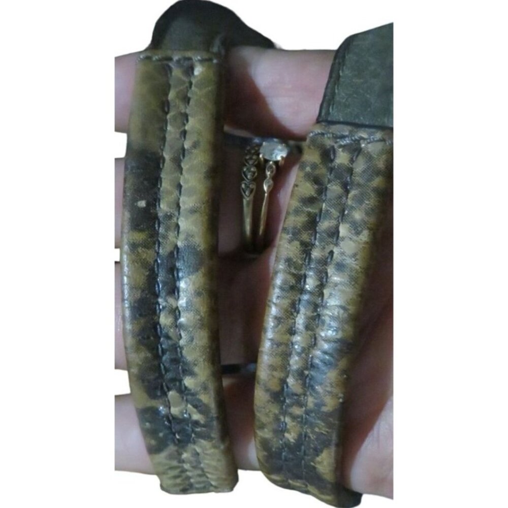 Coach Soho Embossed Exotic Leather Satchel Buckle Strap Snap Closure Carryall - Picture 8 of 13